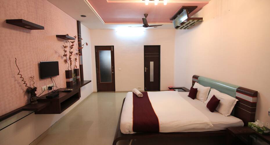 Specturm Hospitality & Event Organisers LLP S G Highway 2 - 1, Ahmedabad 3